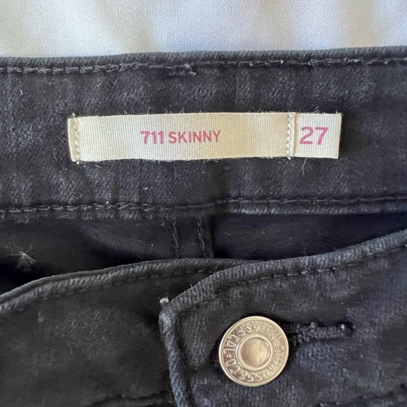 Levi's Black Skinny Jeans for Women - Picture 5 of 6